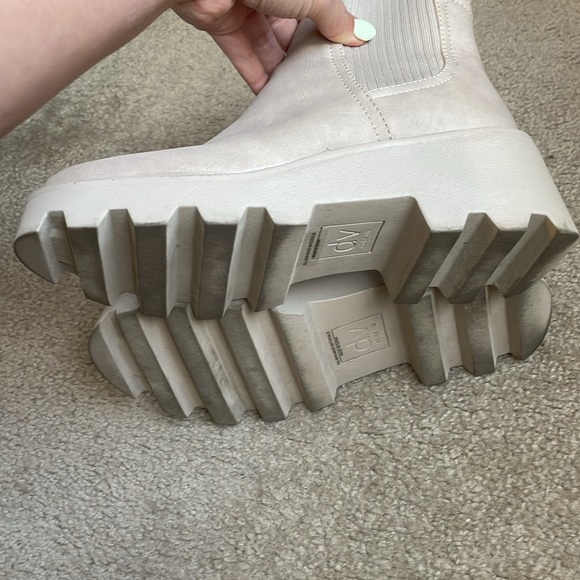 Dolce Vita booties - Picture 4 of 4